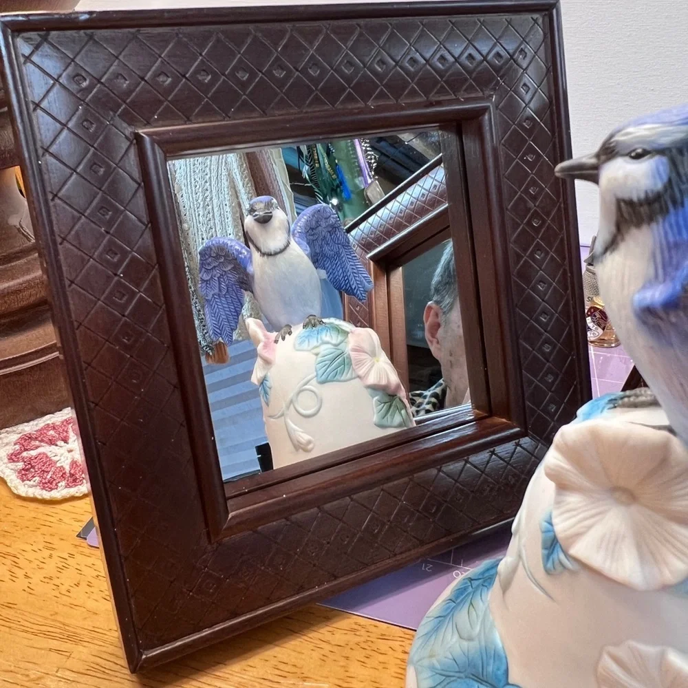 Thomasville Wood Picture Frame Set of 2, Picture size. 4 x 4